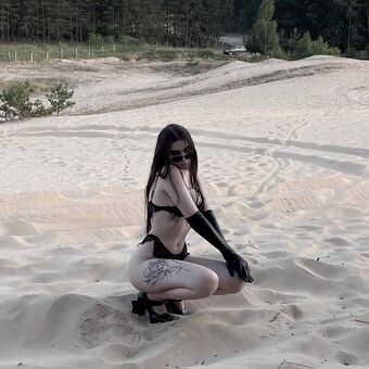 Polina Marzana Nude Leaks OnlyFans Photo 4
