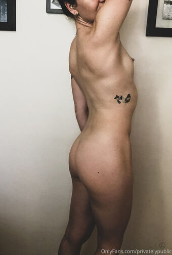 privatelypublic Nude Leaks OnlyFans Photo 17