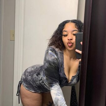 Quee2yu Nude Leaks OnlyFans Photo 6