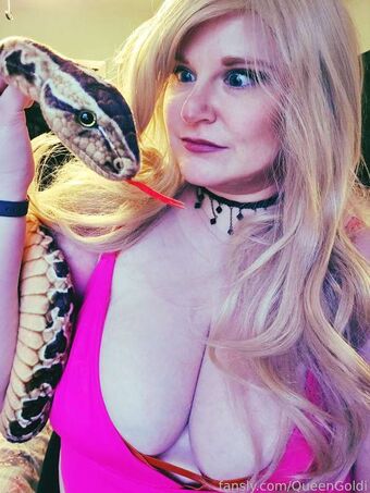 QueenGoldi Nude Leaks OnlyFans Photo 12
