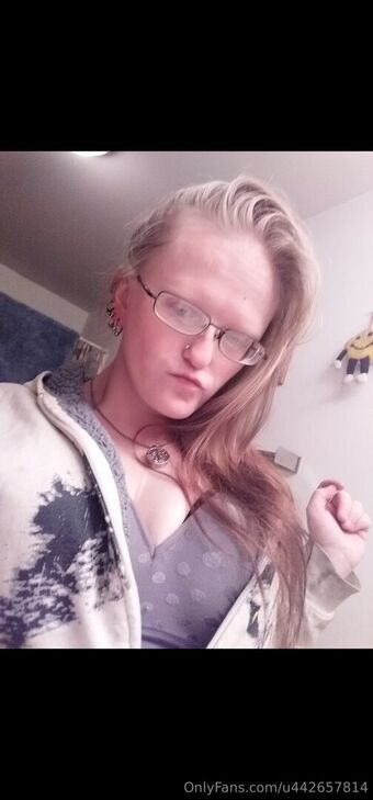 queengreeneyes420