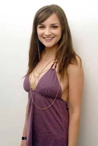 Rachael Leigh Cook Nude Leaks OnlyFans Photo 3
