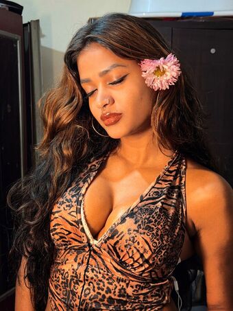 rasleeela Nude Leaks OnlyFans Photo 2