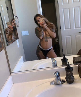 Ratedxbabe Nude Leaks OnlyFans Photo 25