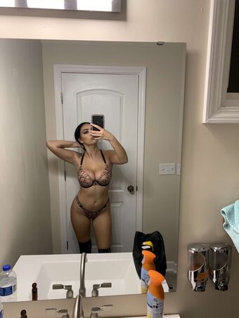 Real Wives Nude Leaks OnlyFans Photo 5