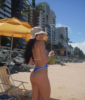 Rebeca Barreto Nude Leaks OnlyFans Photo 26
