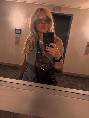 Renee Paquette Nude Leaks OnlyFans Photo 89