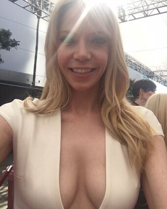 Riki Lindhome Nude Leaks OnlyFans Photo 24