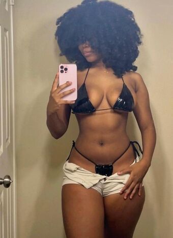 Rmvnda Nude Leaks OnlyFans Photo 7