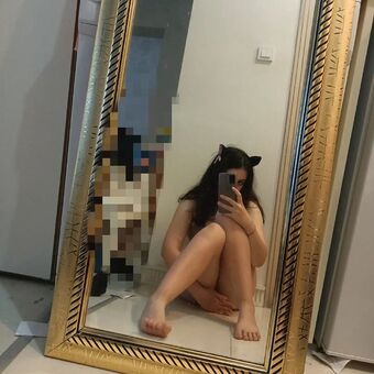Rosalie Quarts Nude Leaks OnlyFans Photo 10