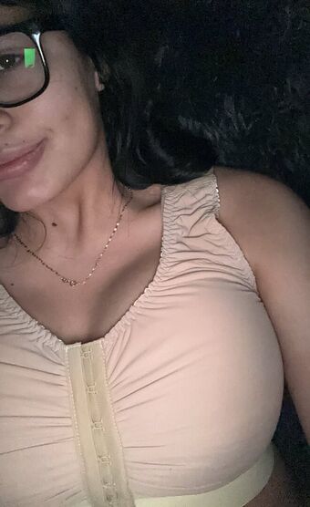 Ruby Avila Nude Leaks OnlyFans Photo 2