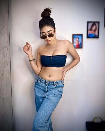saanvi032