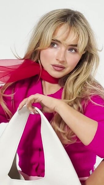 Sabrina-carpenter
