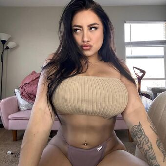 Sabrina Lane Nude Leaks OnlyFans Photo 10