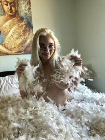 Sabrina May Nude Leaks OnlyFans Photo 18