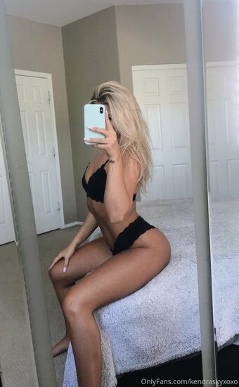 Sabrina Rayy Nude Leaks OnlyFans Photo 9