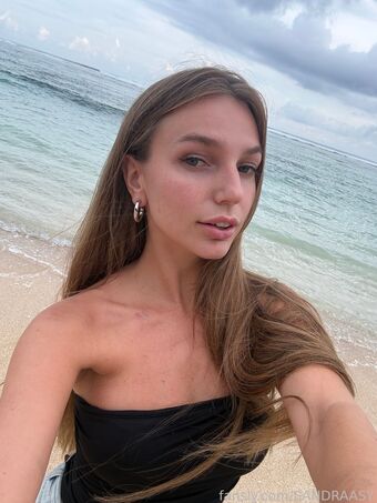 Sandra Sy