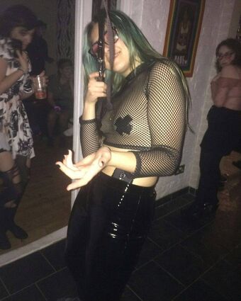 Saskia0