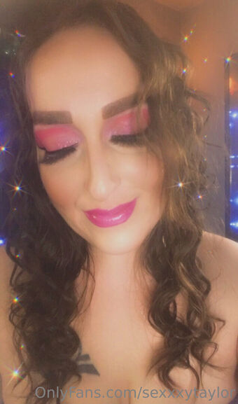 sexxxytaylor