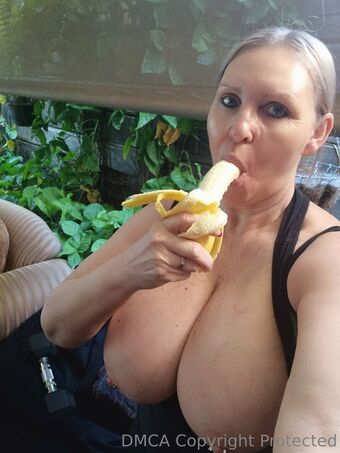 sexymatureaussielady