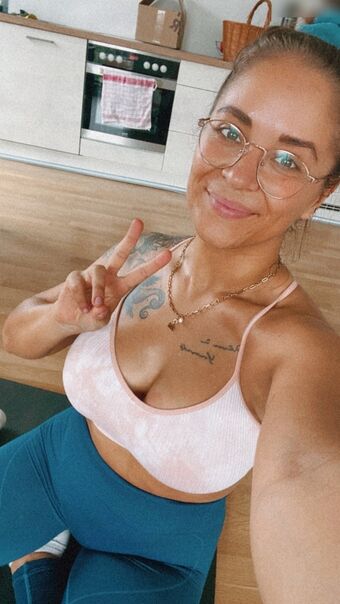 Shushu Nude Leaks OnlyFans Photo 18