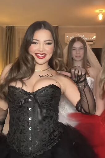 Silan Hüseyinoglu Nude Leaks OnlyFans Photo 19