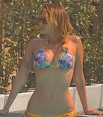 Simona Salvemini Nude Leaks OnlyFans Photo 40