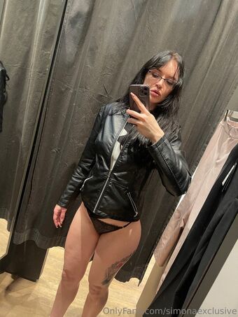 simonaexclusive Nude Leaks OnlyFans Photo 24