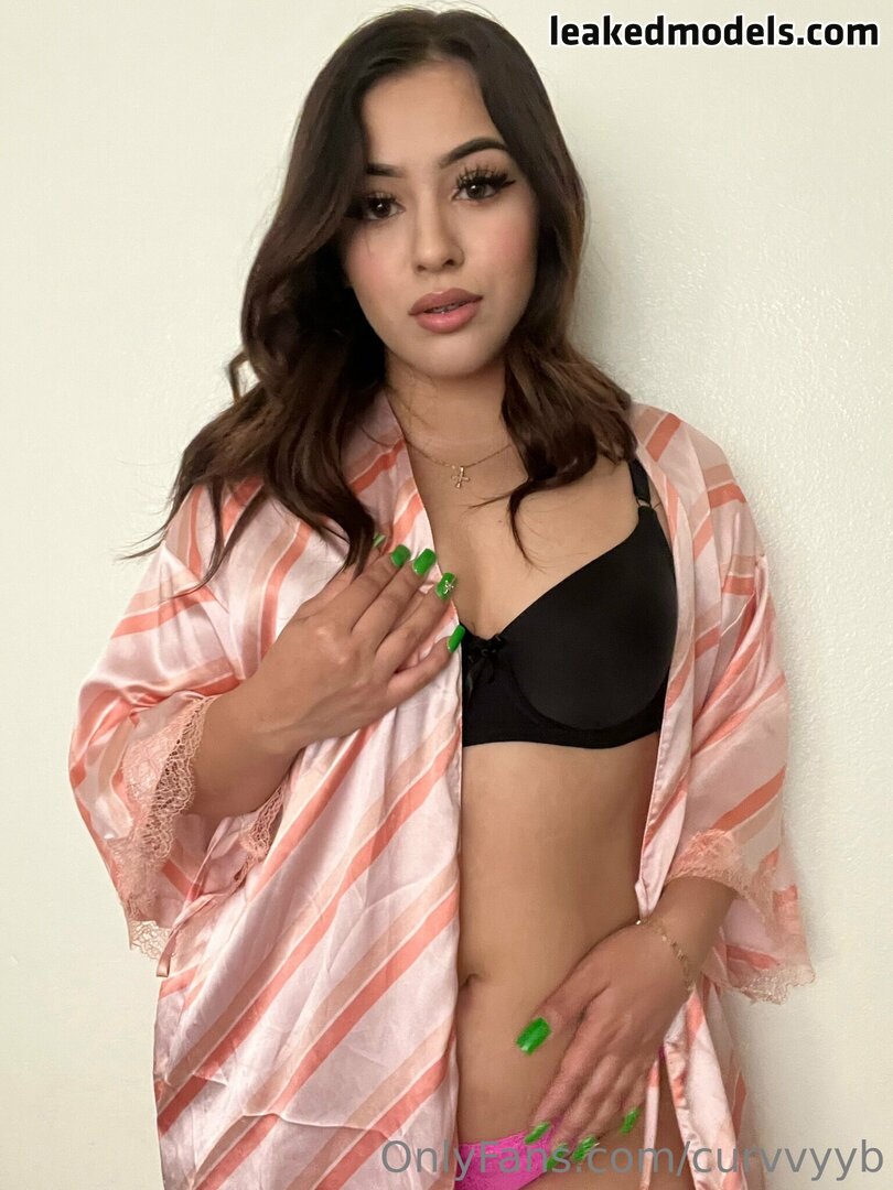 _simplybella01_  curvvyyb Nude Leaks OnlyFans Photo 15 - Leaked Models