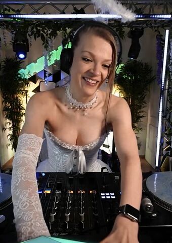 Sintica Nude Leaks OnlyFans Photo 69