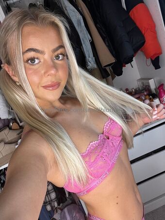 Smallblonde1