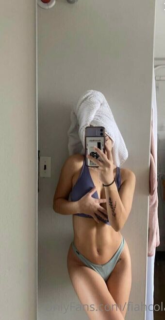 Sofia Cola Nude Leaks OnlyFans Photo 9