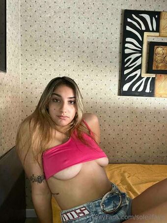 Soleil Faye Nude Leaks OnlyFans Photo 11