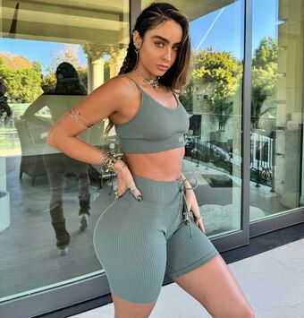 Sommer Ray