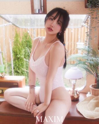 Son Ye Eun Nude Leaks OnlyFans Photo 119