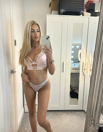 Sophie Aspin Nude Leaks OnlyFans Photo 80