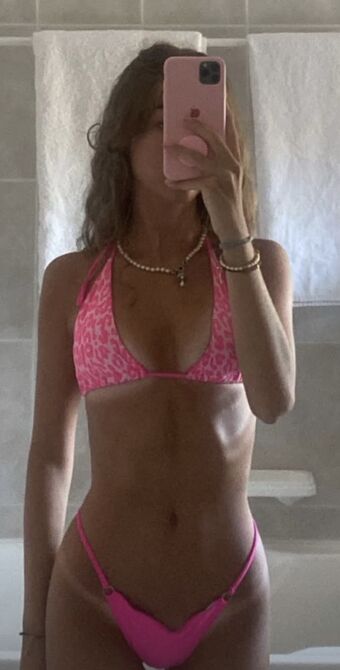 Sophie Duke/sophieeduke/escobarsh0e