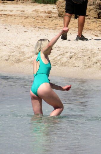 Sophie Turner Nude Leaks OnlyFans Photo 90