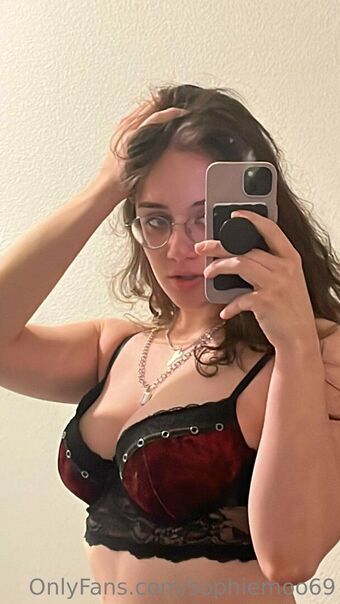 Sophiemoo69