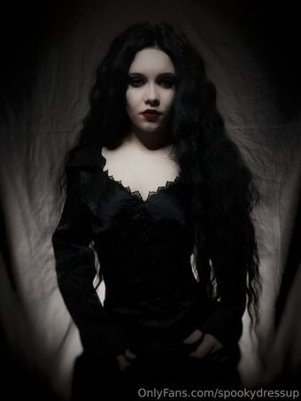 spookydressup Nude Leaks OnlyFans Photo 10