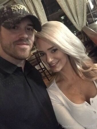 SportyWife / SportyMom / HotwifeRye