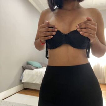Sri Lankan Nude Leaks OnlyFans Photo 27