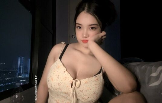 Stephanie Lee