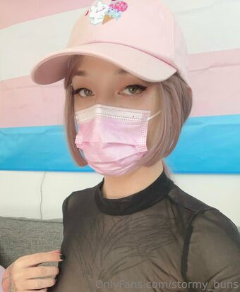 Stormy_buns