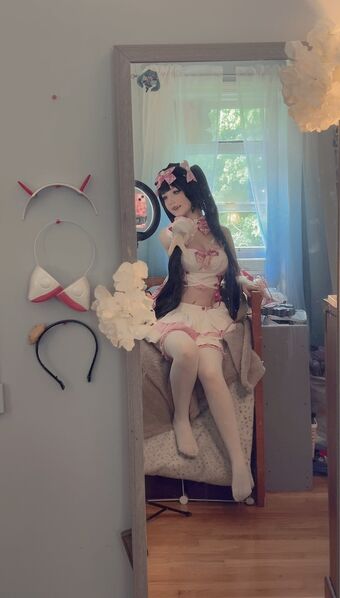 Strawbemees Nude Leaks OnlyFans Photo 8