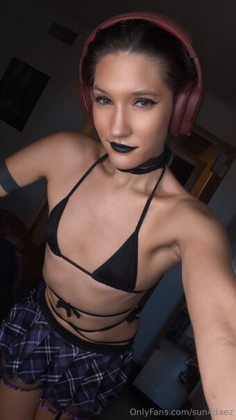 sun4daez Nude Leaks OnlyFans Photo 12