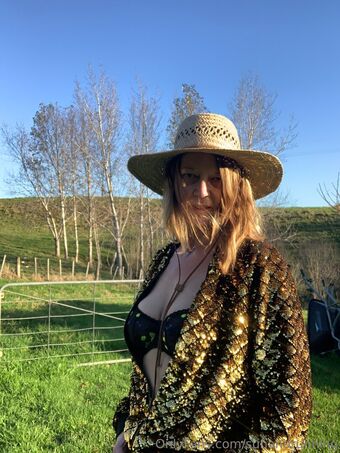 sunandrunning Nude Leaks OnlyFans Photo 11