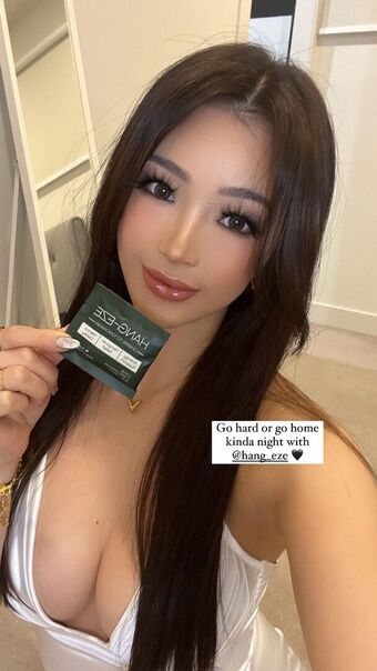 Suzu Nude Leaks OnlyFans Photo 2