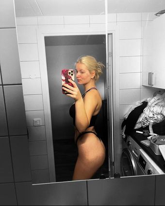 SwedishJossanQueen Nude Leaks OnlyFans Photo 1