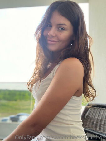 sweetcheeksjuliefree